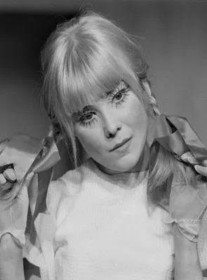 Natasha Pyne - 9 de julho de 1946