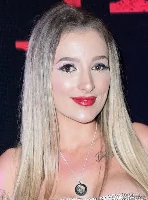 Natasha Tosini - 15 de janeiro de 1990