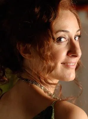 Nathalie Poza - Atriz, 7 de março de 1972