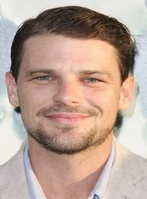 Nathan Phillips - Ator, 13 de março de 1980