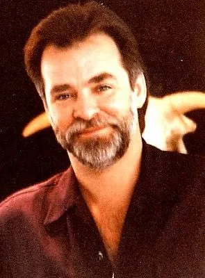 Nicholas Corea - 7 de abril de 1943, 17 de janeiro de 1999