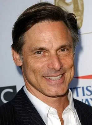 Nicholas Guest - Ator, 5 de maio de 1951