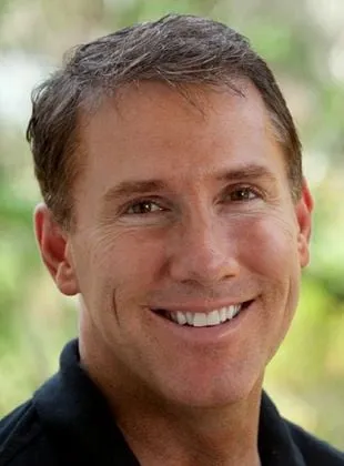 Nicholas Sparks - Autor da obra original, Produtor Executivo, Produtor, 31 de dezembro de 1965