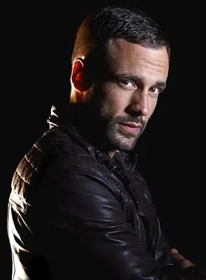 Nick Blood - Ator, 20 de março de 1982