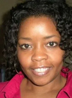 Nicole Sylvester - 11 de agosto de 1969