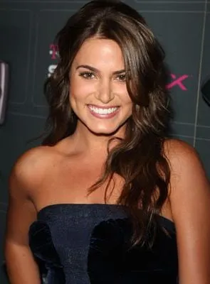 Nikki Reed - Atriz, Coprodutor, Produtor de set, 17 de maio de 1988