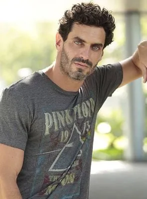 Nikolas Antunes - Ator, 28 de junho de 1983