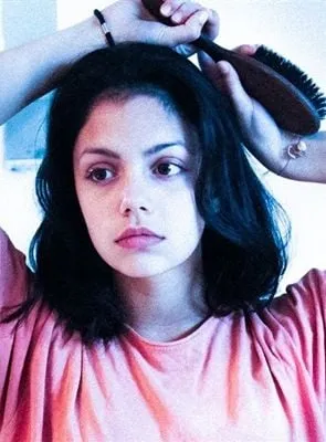 Noée Abita - Atriz, 18 de março de 1999