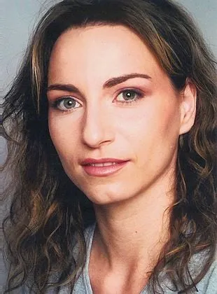 Noemie Churlet - 22 de novembro de 1976