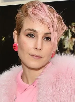 Noomi Rapace - Atriz, Produtor Executivo, 28 de dezembro de 1979