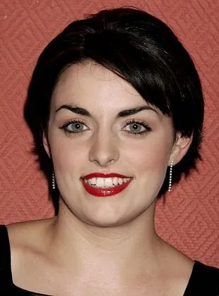 Nora-Jane Noone - Atriz, 8 de março de 1984