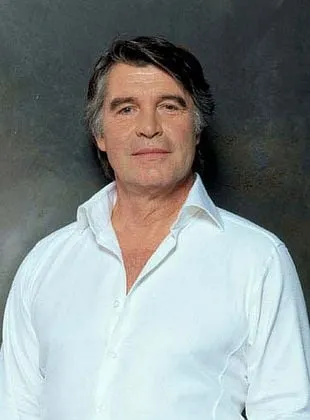 Oliver Tobias - 6 de agosto de 1947