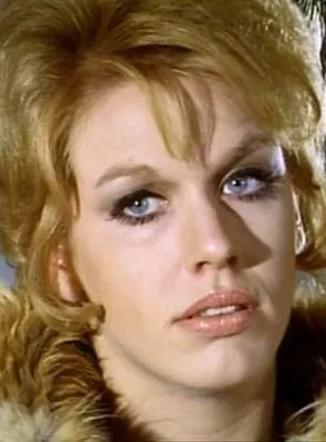 Olivia Hamnett - 23 de novembro de 1927, 2 de novembro de 2001