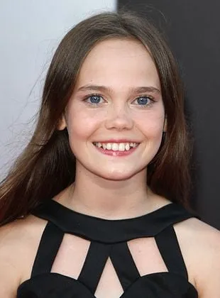 Oona Laurence - Atriz, 1 de agosto de 2002