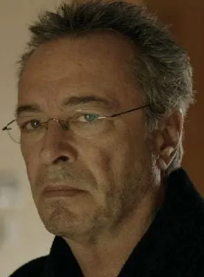 Oscar Martinez - Ator, Produtor Executivo, 3 de agosto de 1949