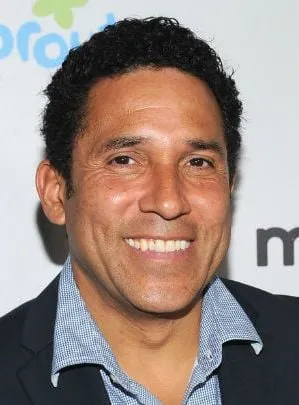 Oscar Núñez - Ator, 18 de novembro de 1958