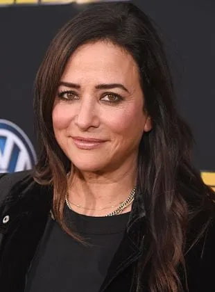 Pamela Adlon - Atriz, Diretora, Roteirista, 9 de julho de 1966