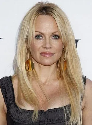 Pamela Anderson - Atriz, Coprodutor executivo, Produtor Executivo, 1 de julho de 1967