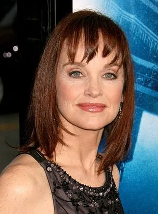 Pamela Sue Martin - Atriz, 5 de janeiro de 1953