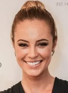 Paolla Oliveira - Atriz, 14 de abril de 1982