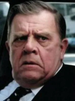 Pat Hingle - Ator, 19 de julho de 1924, 3 de janeiro de 2009