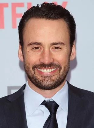 Patrick Macmanus - Roteirista, Ator, Produtor Executivo, 15 de março de 1977