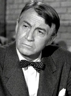 Paul Fix - Ator, Roteirista, 13 de março de 1901, 14 de outubro de 1983