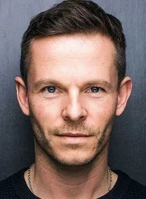 Paul Fox (II) - Ator, 20 de março de 1979