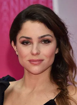 Paulina Dávila - Atriz, 18 de dezembro de 1988