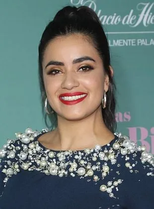 Paulina Gaitán - Atriz, Produtora, 19 de fevereiro de 1992