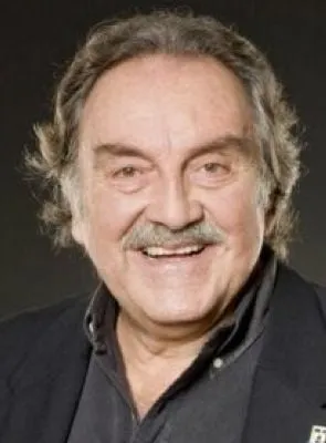 Pedro Armendariz Jr. - Ator, 6 de abril de 1940, 26 de dezembro de 2011