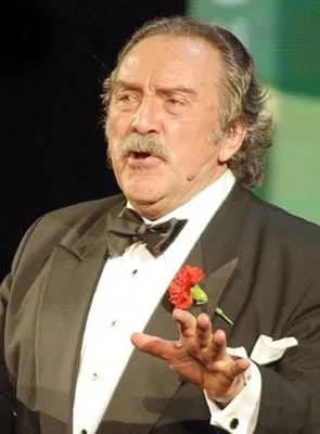 Pedro Armendariz - Ator, Produtor, 9 de maio de 1912, 18 de junho de 1963