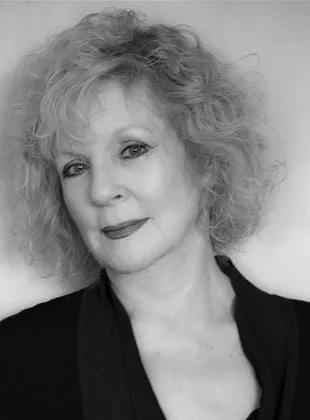 Penny Fuller - Atriz, 21 de julho de 1940