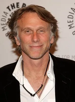 Peter Horton - Produtor Executivo, Diretor, Ator, 20 de agosto de 1953