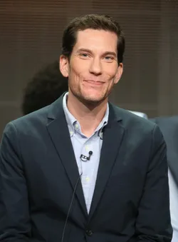 Peter Nowalk - Roteirista, Produtor Executivo, Criador, 12 de fevereiro de 1975