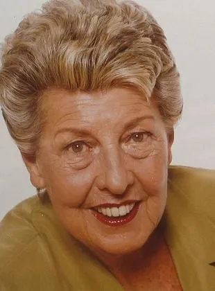 Pia Beck - 18 de setembro de 1925, 26 de novembro de 2009