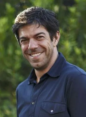 Pierfrancesco Favino - Ator, Produtor, 24 de agosto de 1969