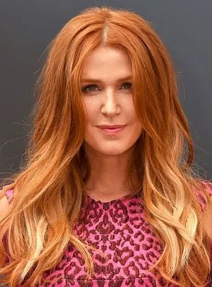 Poppy Montgomery - Atriz, Produtor Executivo, 19 de junho de 1975