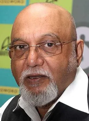 Pritish Nandy - 15 de janeiro de 1951