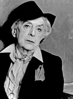 Quentin Crisp - 25 de dezembro de 1908, 21 de novembro de 1999