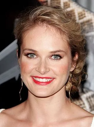 Rachel Blanchard - Atriz, 19 de março de 1976
