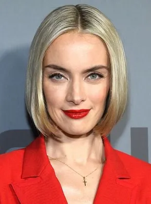 Rachel Skarsten - Atriz, 23 de abril de 1985