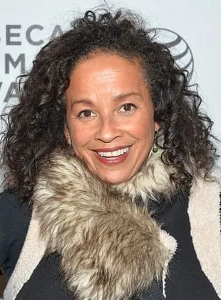 Rae Dawn Chong - Atriz, 28 de fevereiro de 1961