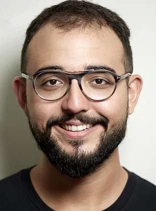 Raphael Montes - Roteirista, Produtor Executivo, Autor da obra original, 22 de setembro de 1990