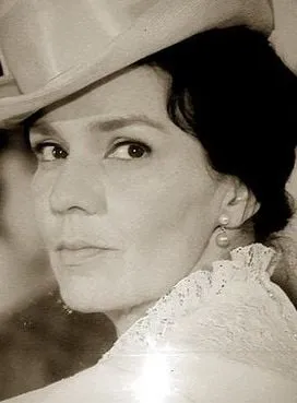 Raquel Revuelta - 14 de novembro de 1925, 24 de janeiro de 2004