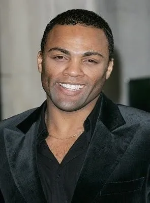 Ray Fearon - Ator, 5 de agosto de 1973