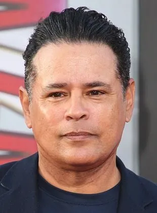 Raymond Cruz - Ator, 9 de julho de 1961