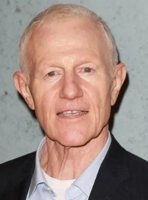 Raymond J. Barry - Ator, 14 de março de 1939