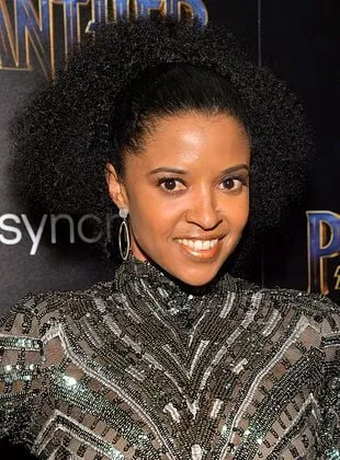 Renée Elise Goldsberry - Atriz, 2 de janeiro de 1971