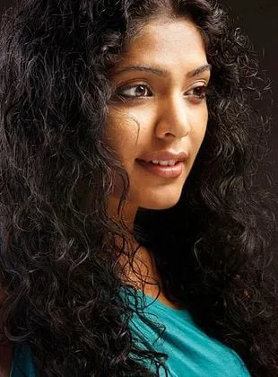 Rima Kallingal - 19 de janeiro de 1984